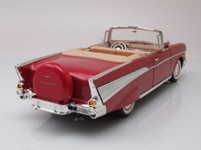 Chevrolet Bel Air Convertible 1957 rot metallic Modellauto 1:18 Lucky Die Cast
