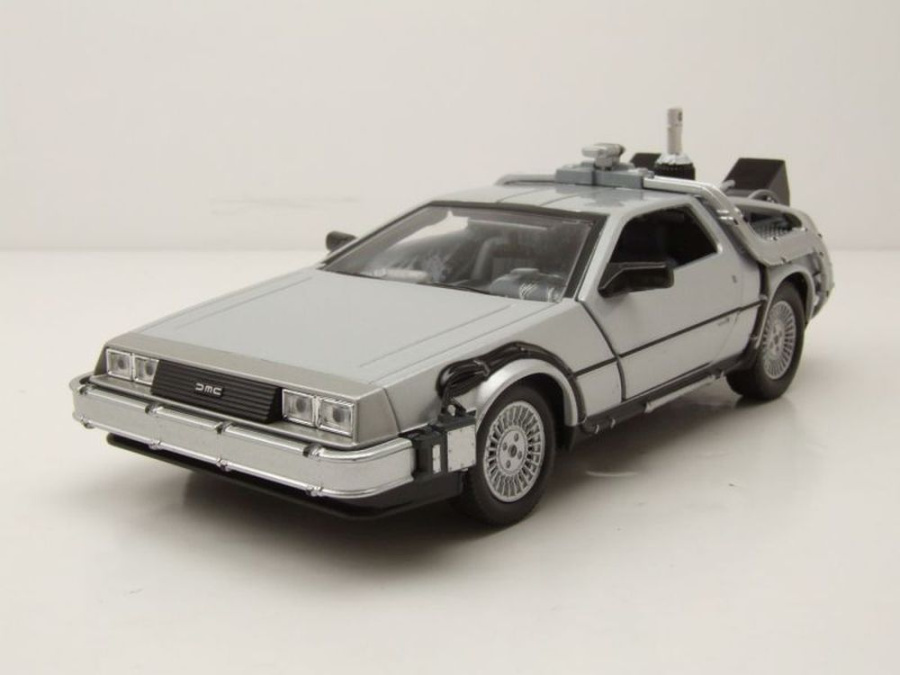 DeLorean Zurück in die Zukunft Teil 2 fliegend Modellauto 1:24 Welly