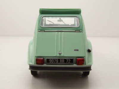 Citroen 2CV 6 Club Ente 1982 jade grün Modellauto 1:18 Norev