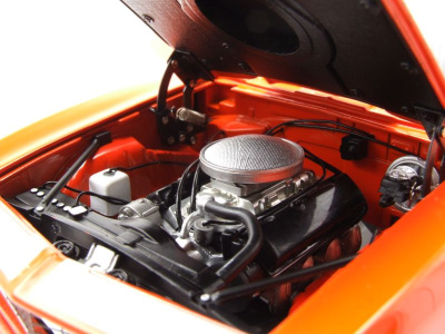 Chevrolet Camaro Restomod 1969 orange Modellauto 1:18 Acme