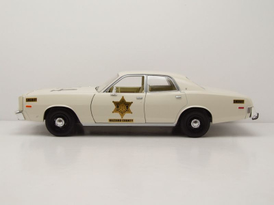 Plymouth Fury #34 Riverton Sheriff 1977 beige Modellauto 1:18 Greenlight Collectibles