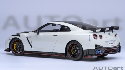 Nissan GT-R R35 Nismo Special Edition 2022 brilliant...
