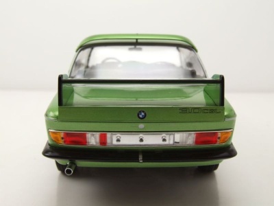 BMW 3,0 CSL 1973 grün Modellauto 1:18 Minichamps