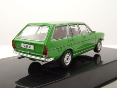 VW Passat Variant LS Kombi 1975 grün Modellauto 1:43...