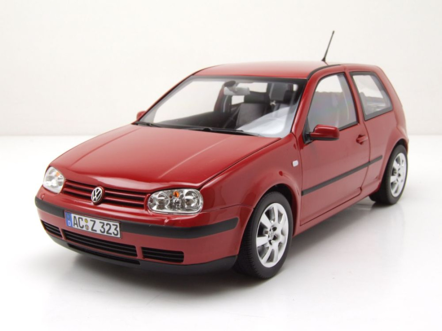 Modellauto VW Golf 4 2002 rot 1:18 Norev bei Modellautocenter, 77,50