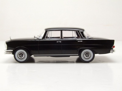 Mercedes 220 W111 Heckflosse 1959 schwarz Modellauto 1:24 Whitebox