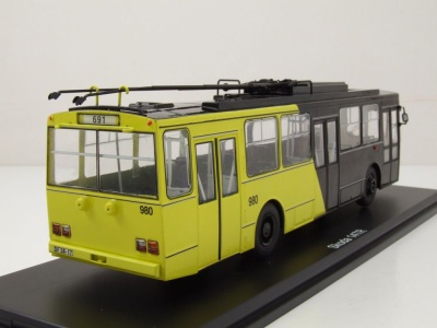 Skoda 14TR Bus Potsdam schwarz gelb Modellauto 1:43...
