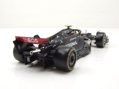 Mercedes AMG W14 E #44 Formel 1 2023 Hamilton mit Helm...