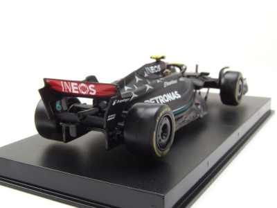 Mercedes AMG W14 E Formel 1 2023 #44 Hamilton mit Figur...
