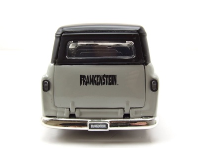 Chevrolet Suburban 1957 silber schwarz Frankenstein mit Figur Modellauto 1:24 Jada Toys